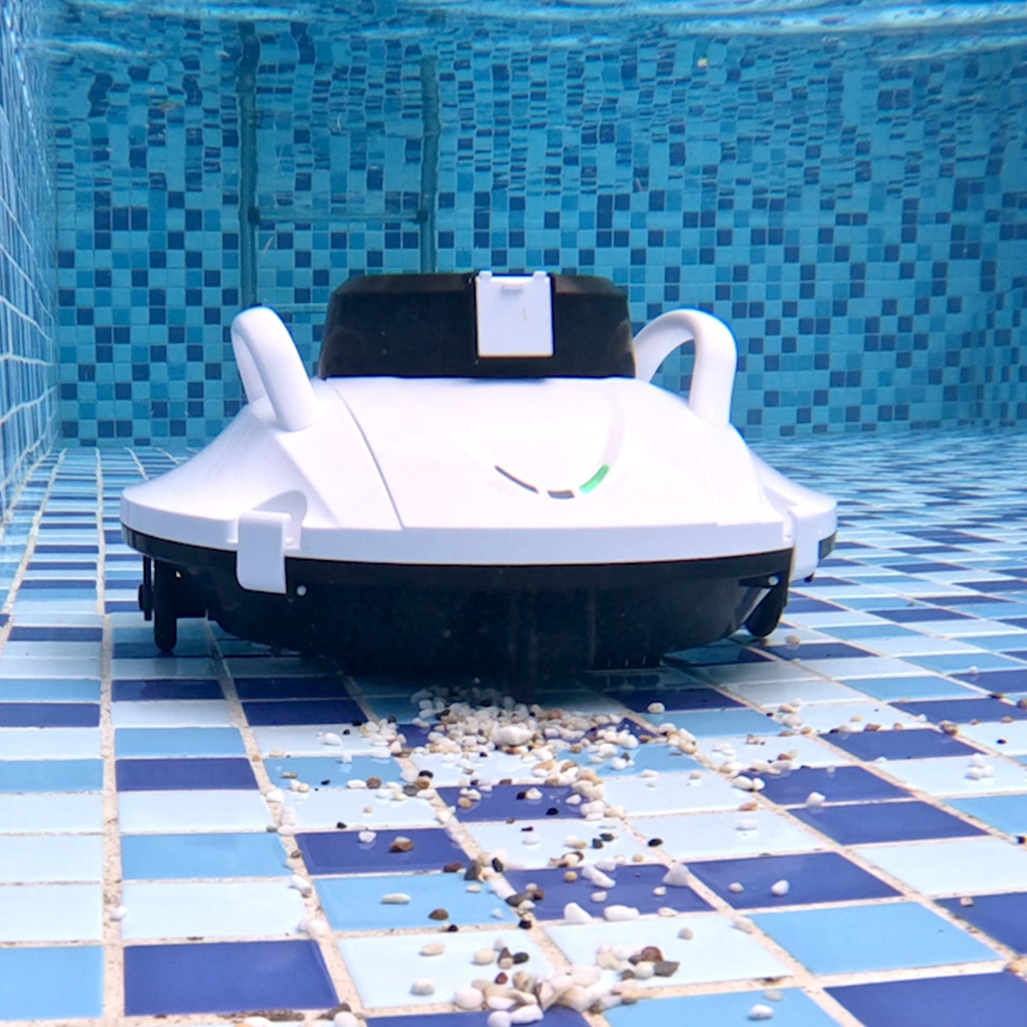 cordless robotic pool cleaner