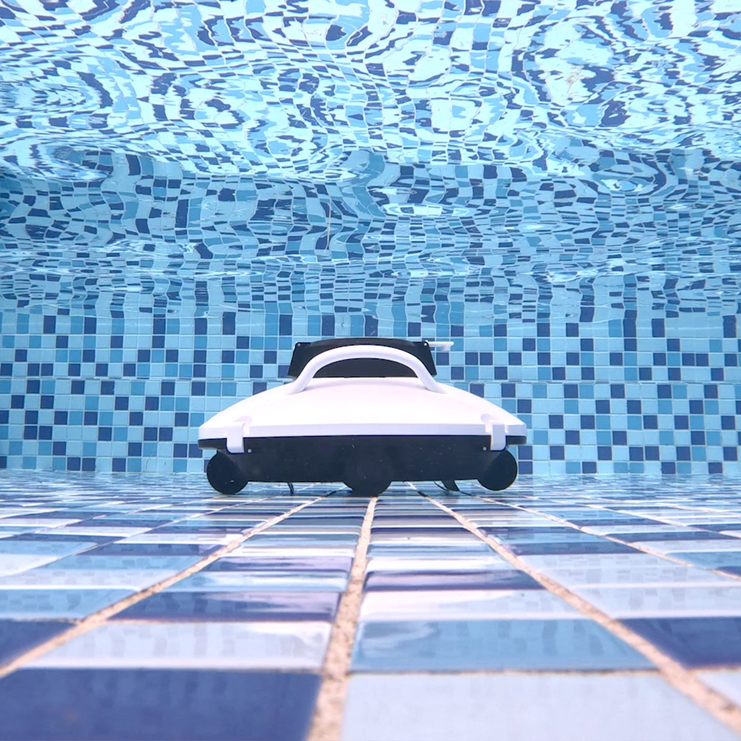 cordless robotic pool cleaner
