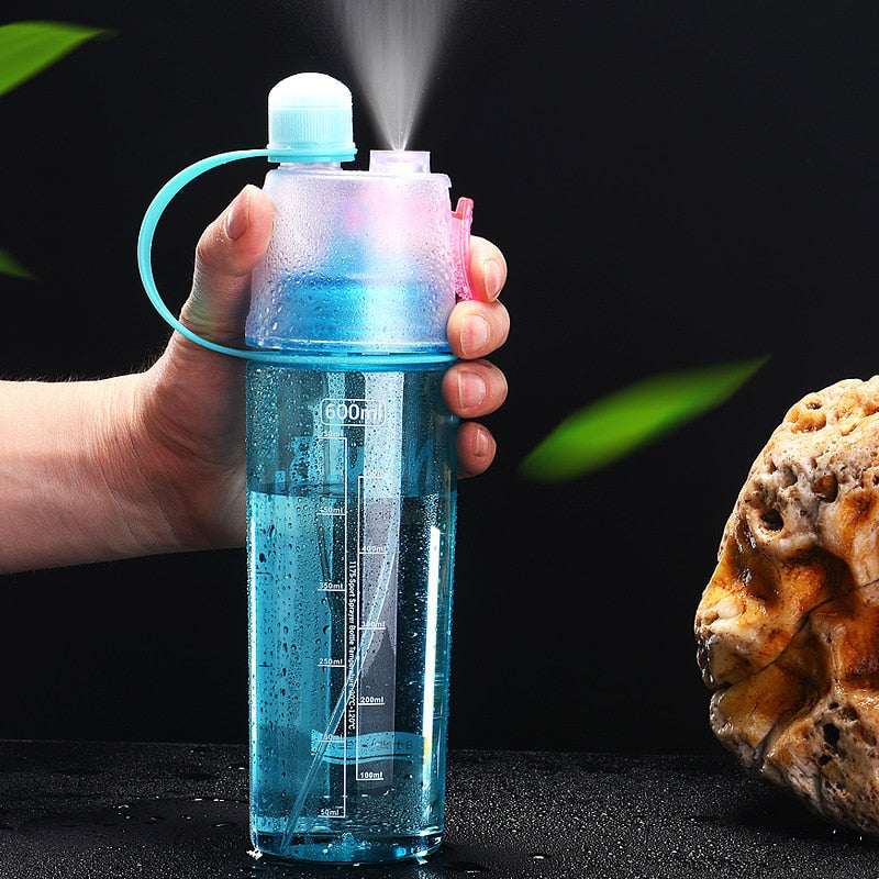 Sport spray water bottle
